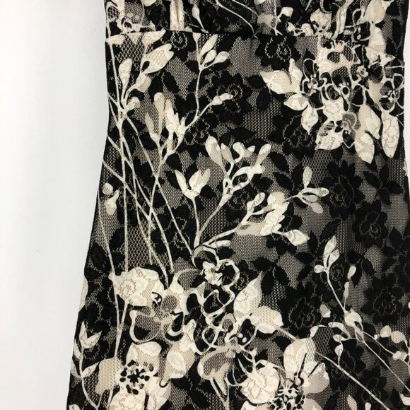 Black Creme floral lace overlay vneck  shift dress - Picture 5 of 14